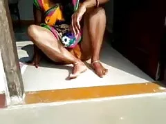 বাঁড়ার রস খাবার, চুদা চুদি দেখবো সুন্দরী বালিকা