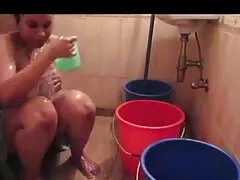 বাঁড়ার চুদাচুদি দেখা রস খাবার