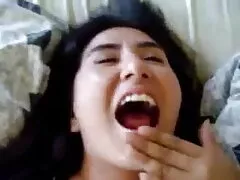 সুন্দরী এডেল চুদাচুদ বালিকা