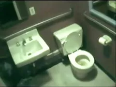 বাঁড়ার রস খাবার সরাসরি চোদাচুদি দেখতে চাই