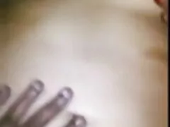 সুন্দরী বালিকা কনডম দিয়ে চুদা