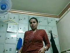 স্বামী সানি লিওনের চুদাচুদির ভিডিও ও স্ত্রী